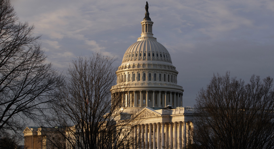 Wiadomo, że już w grudniu Izba Reprezentantów USA będzie głosować nad dekryminalizacją marihuany na gruncie federalnym. Oznacza to zniesienie kar za posiadanie konopi indyjskich, ale także anulowanie wyroków u osób, które za ich posiadanie zostały ukarane.
