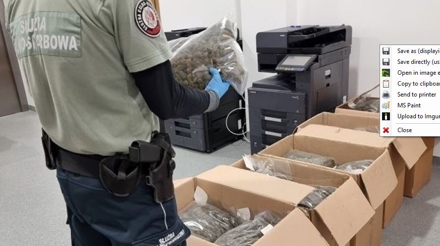 70 kilogramów marihuany o czarnorynkowej wartości ok. 3 mln zł. przewoził busem na opolskim odcinku autostrady A4 32 letni kierowca. Duża przesyłka z ziołem została nadana we Włoszech. Busa zatrzymali do kontroli funkcjonariusze Izby Administracji Skarbowej.